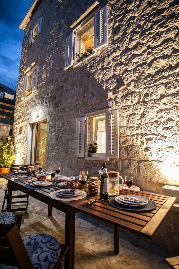 Villa Lucia Trogir Exterior photo